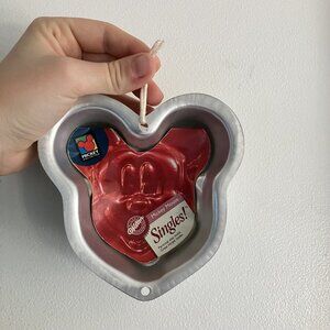 New Vintage Wilton Mickey Mouse Singles Mini Treat Cake Pan Mold Insert